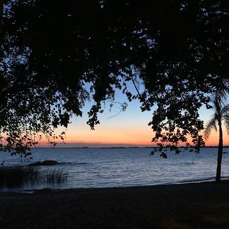 Apartamento Beira Da Praia Das Ondinas เซาโลว์เรนโซ ดู ซูล ภายนอก รูปภาพ